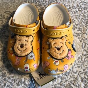 Disney Winnie the Pooh Crocs NWT